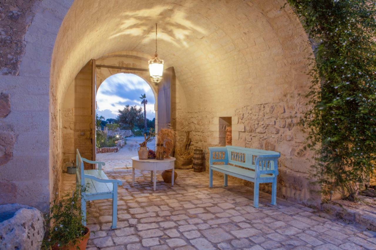 בית הארחה דונאפוגאטה 	Terre Di Cavalusi Relais מראה חיצוני תמונה