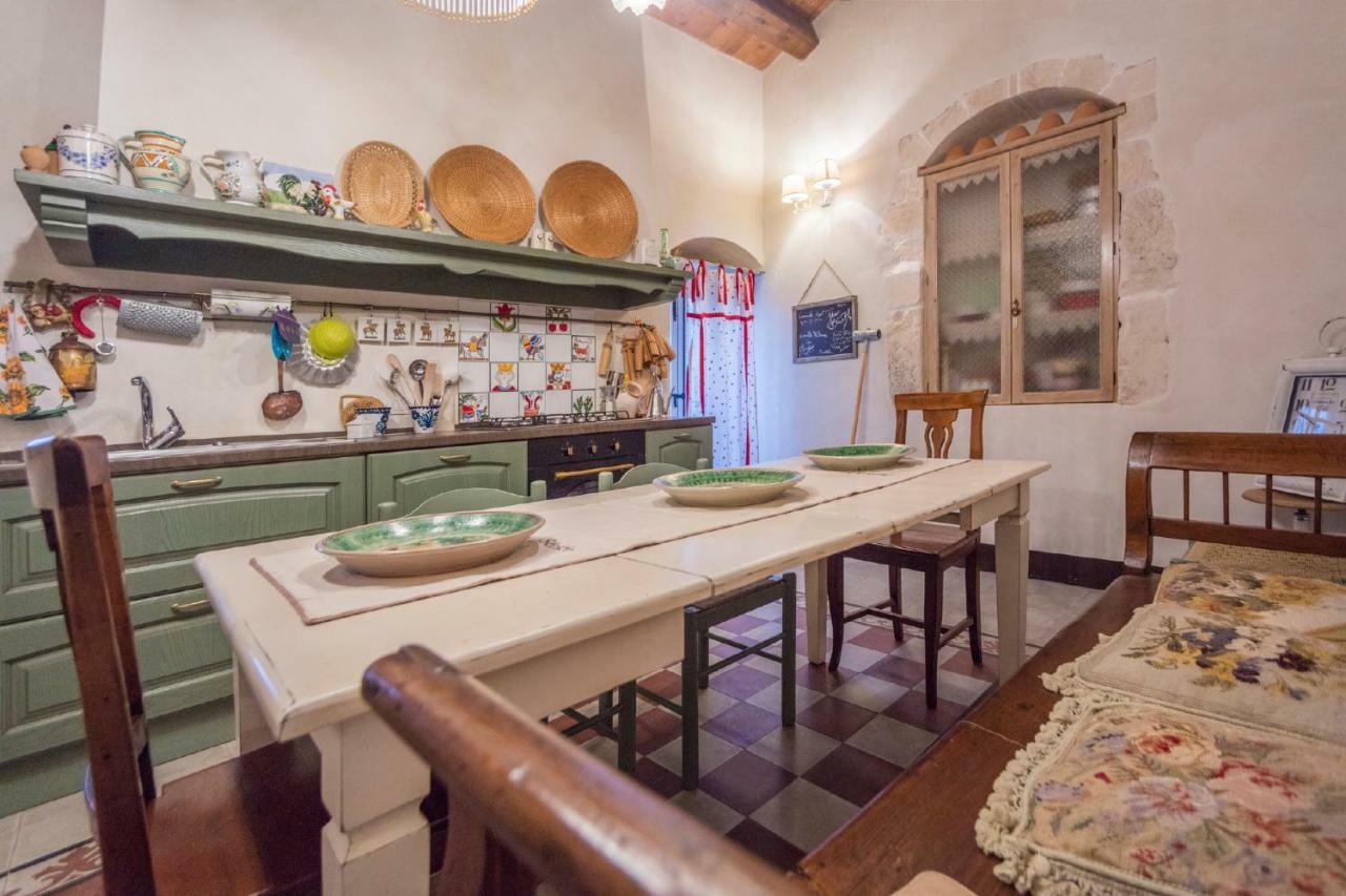 בית הארחה דונאפוגאטה 	Terre Di Cavalusi Relais מראה חיצוני תמונה